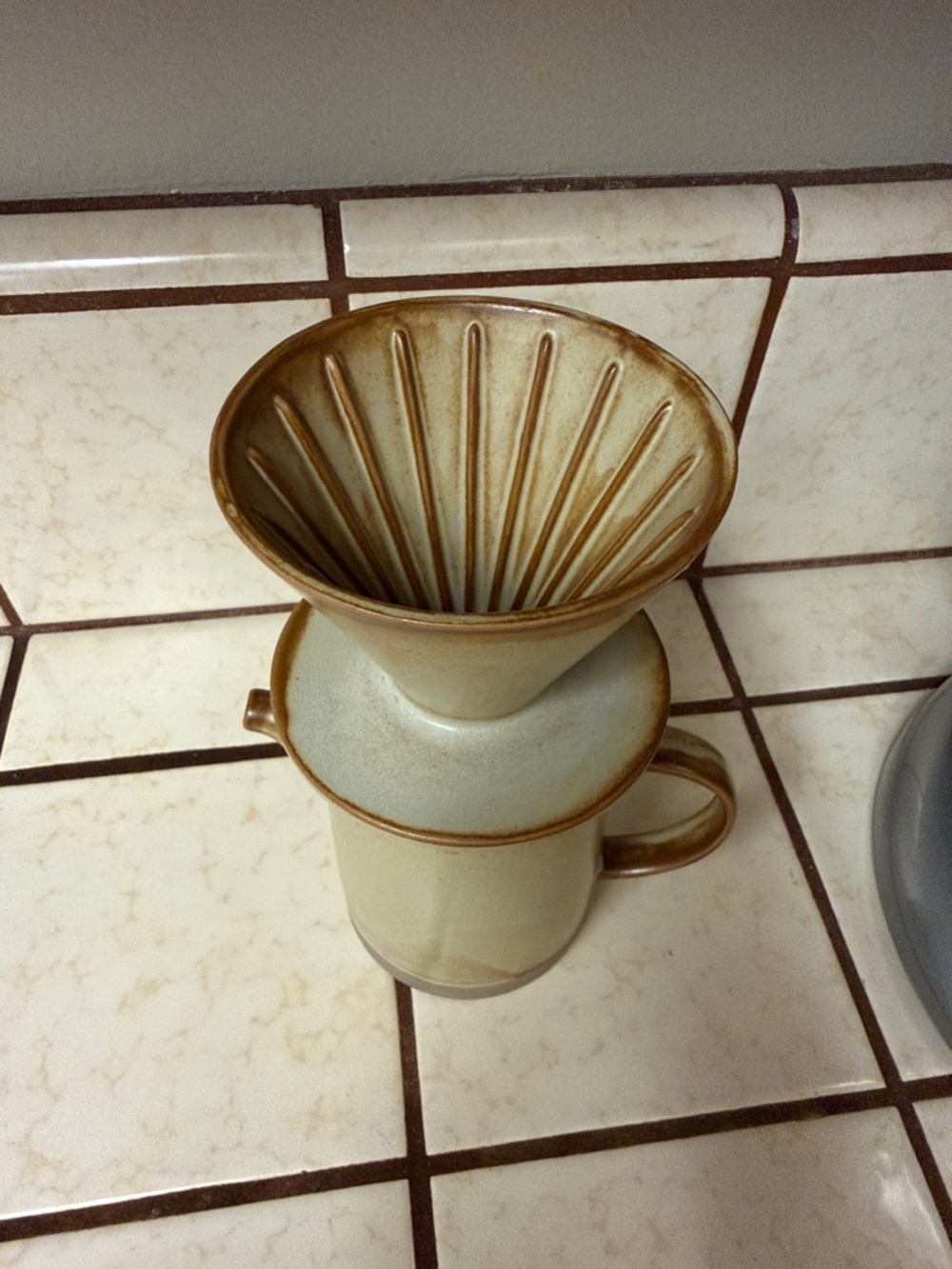 Ceramic Pour-Over Coffee Dripper and Carafe Set - Picture 2 of 8